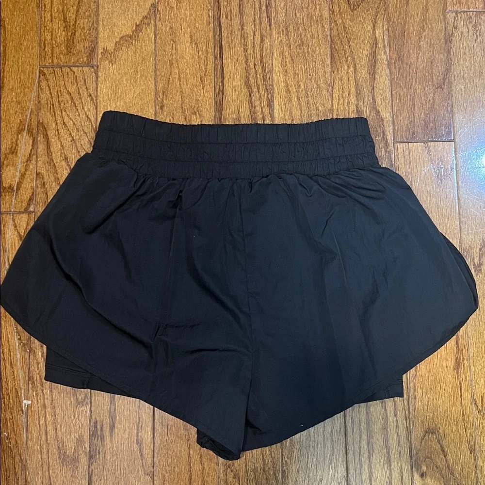 Aerie offline large black athletic shorts - Picture 5 of 5